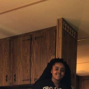 Meet your Posher, Mya